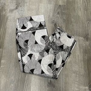AEO Aerie Chill. Play. Move. Patterned Workout Leggings